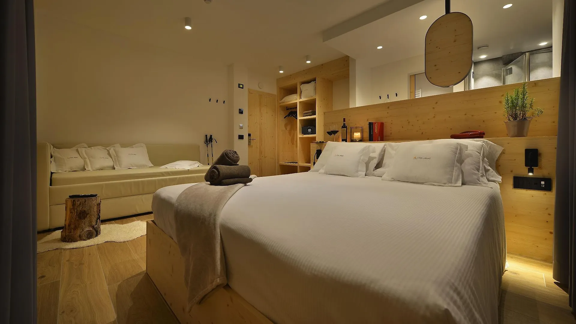 Hotel Valtellina Livigno 3*,
