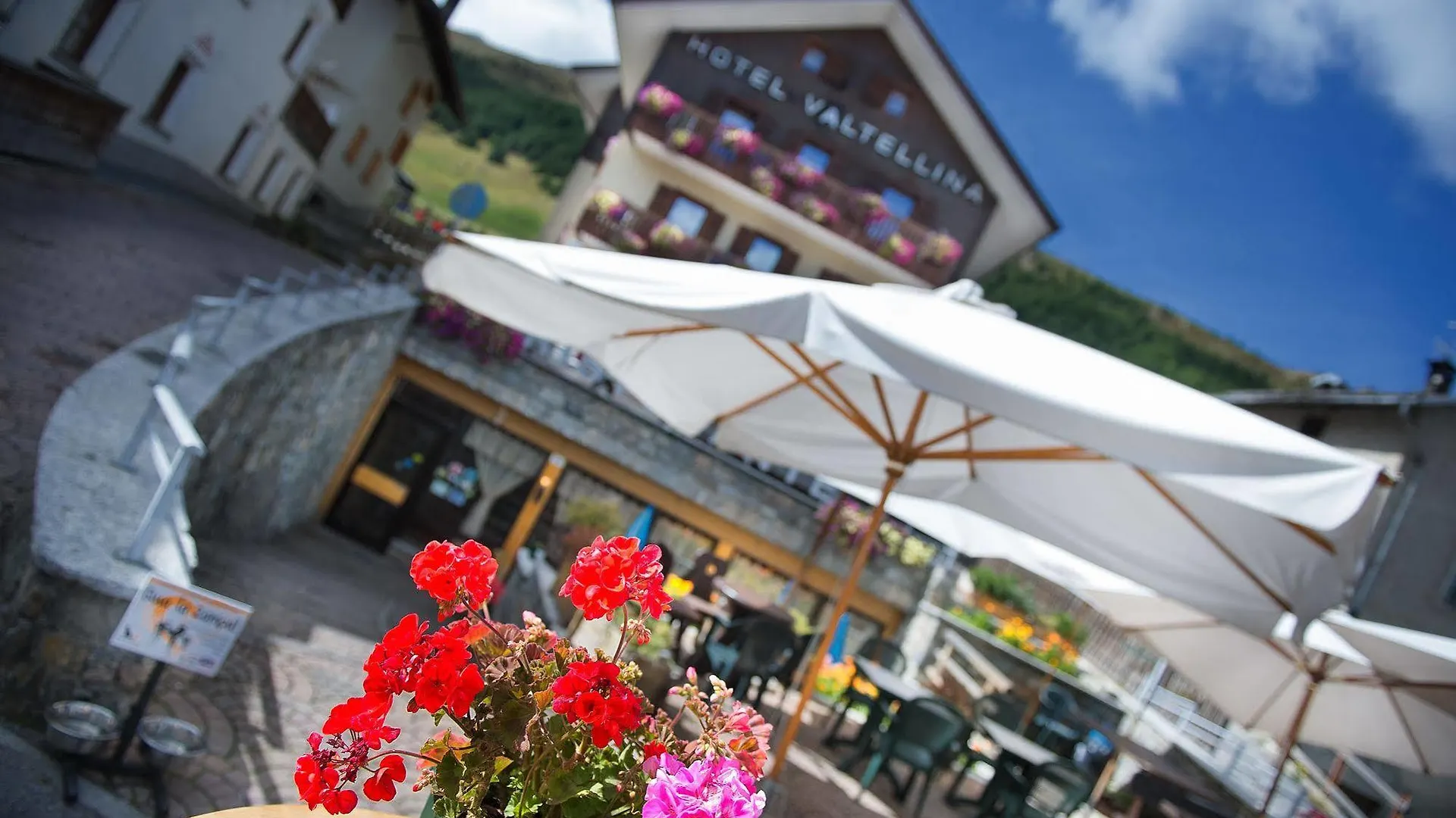 ***  Hotel Valtellina Livigno Italia